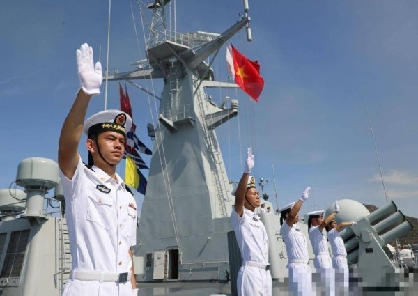 配资公司行情 下一场战争正在酝酿! 从俄乌到台海, 西方走入困境, 中俄别无选择